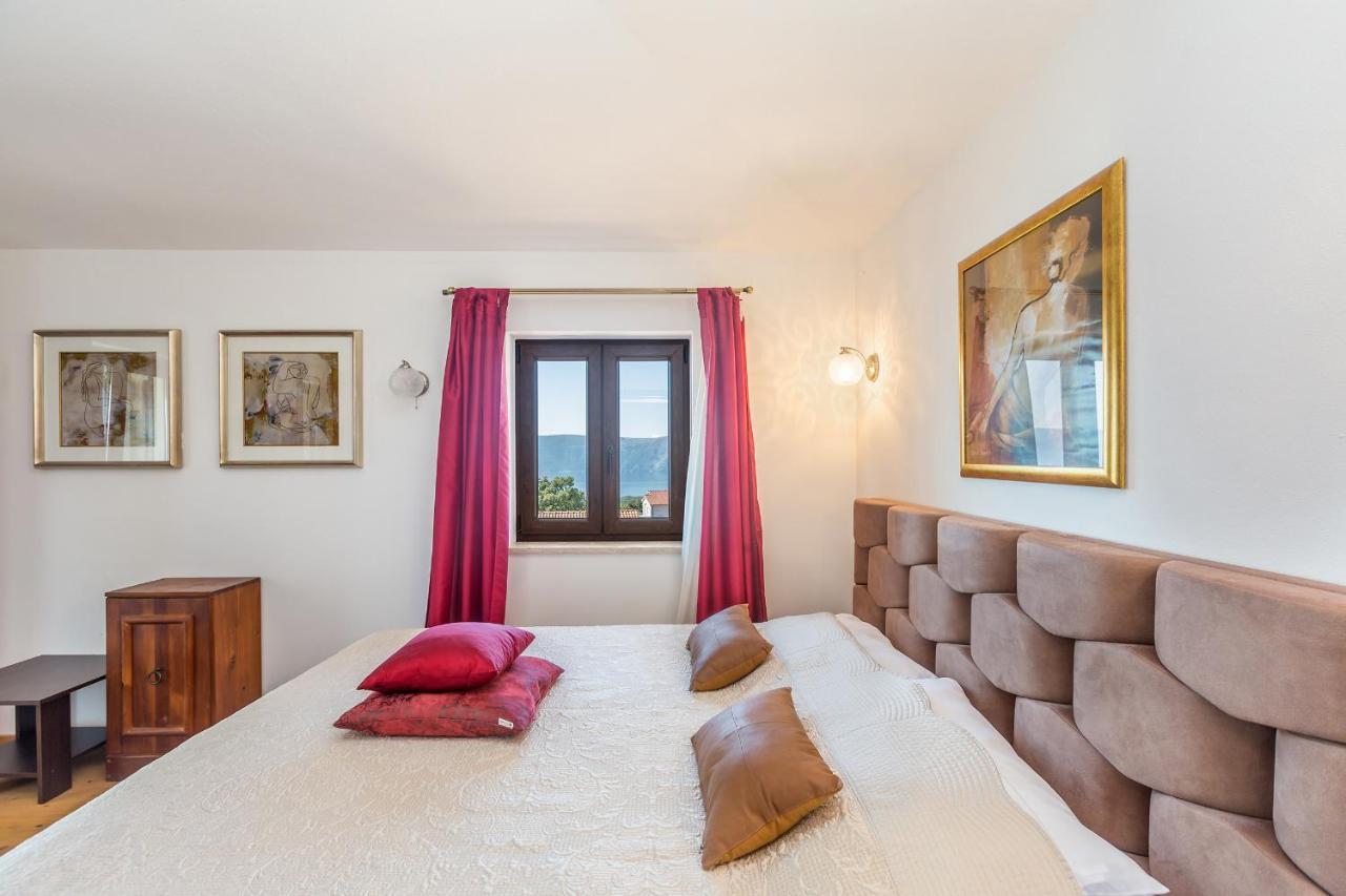 Villa Lurda Linardici Krk Экстерьер фото