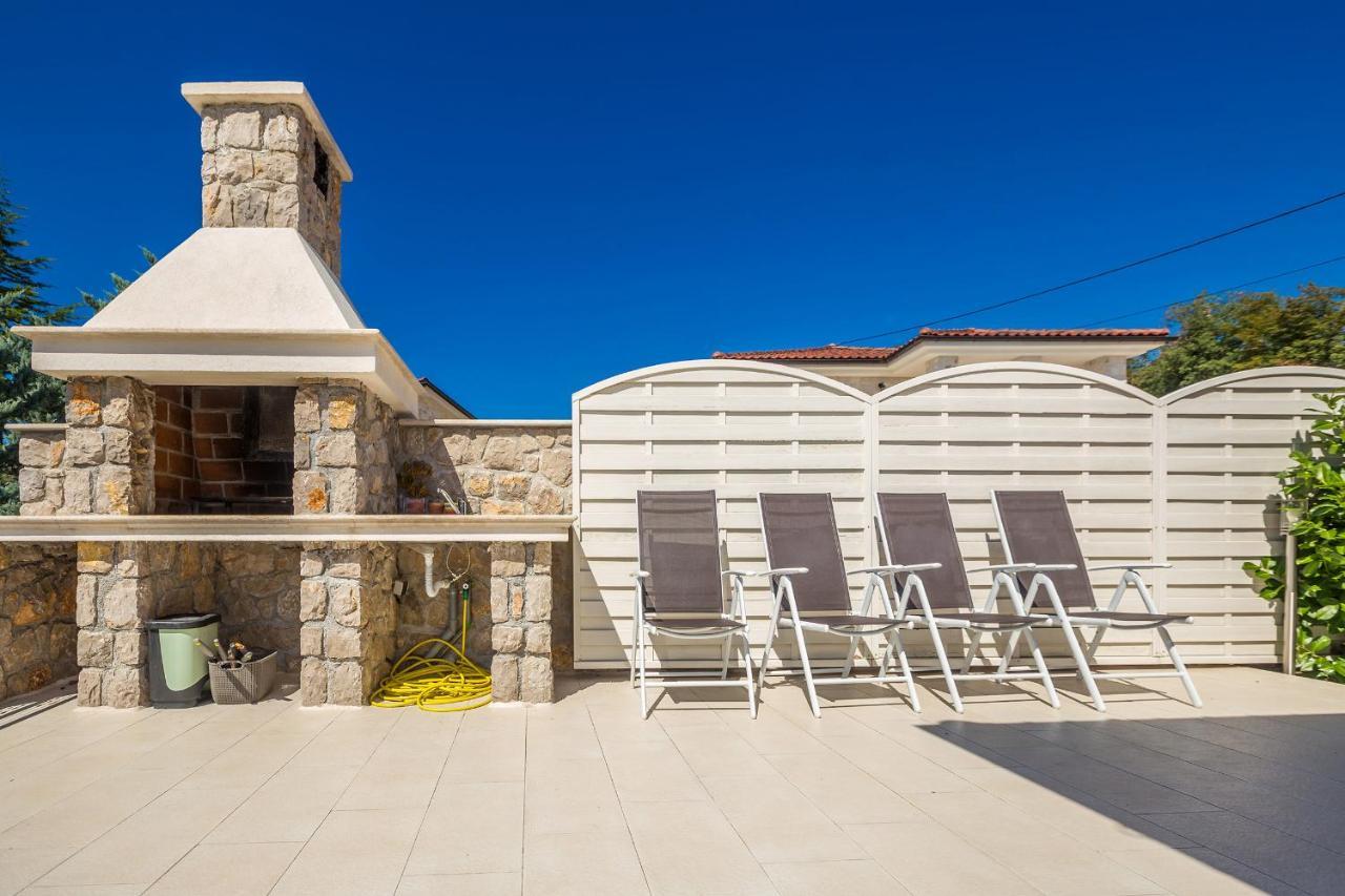 Villa Lurda Linardici Krk Экстерьер фото