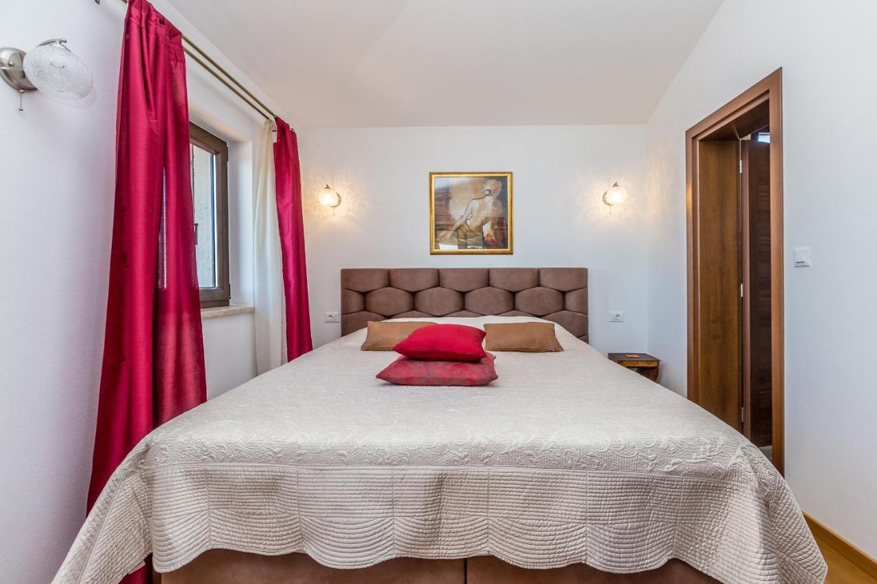 Villa Lurda Linardici Krk Экстерьер фото